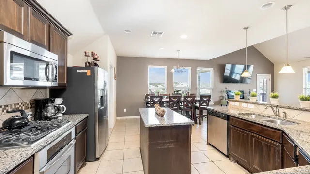 $3,300 | 24514 Bliss Canyon, San Antonio, TX 78260