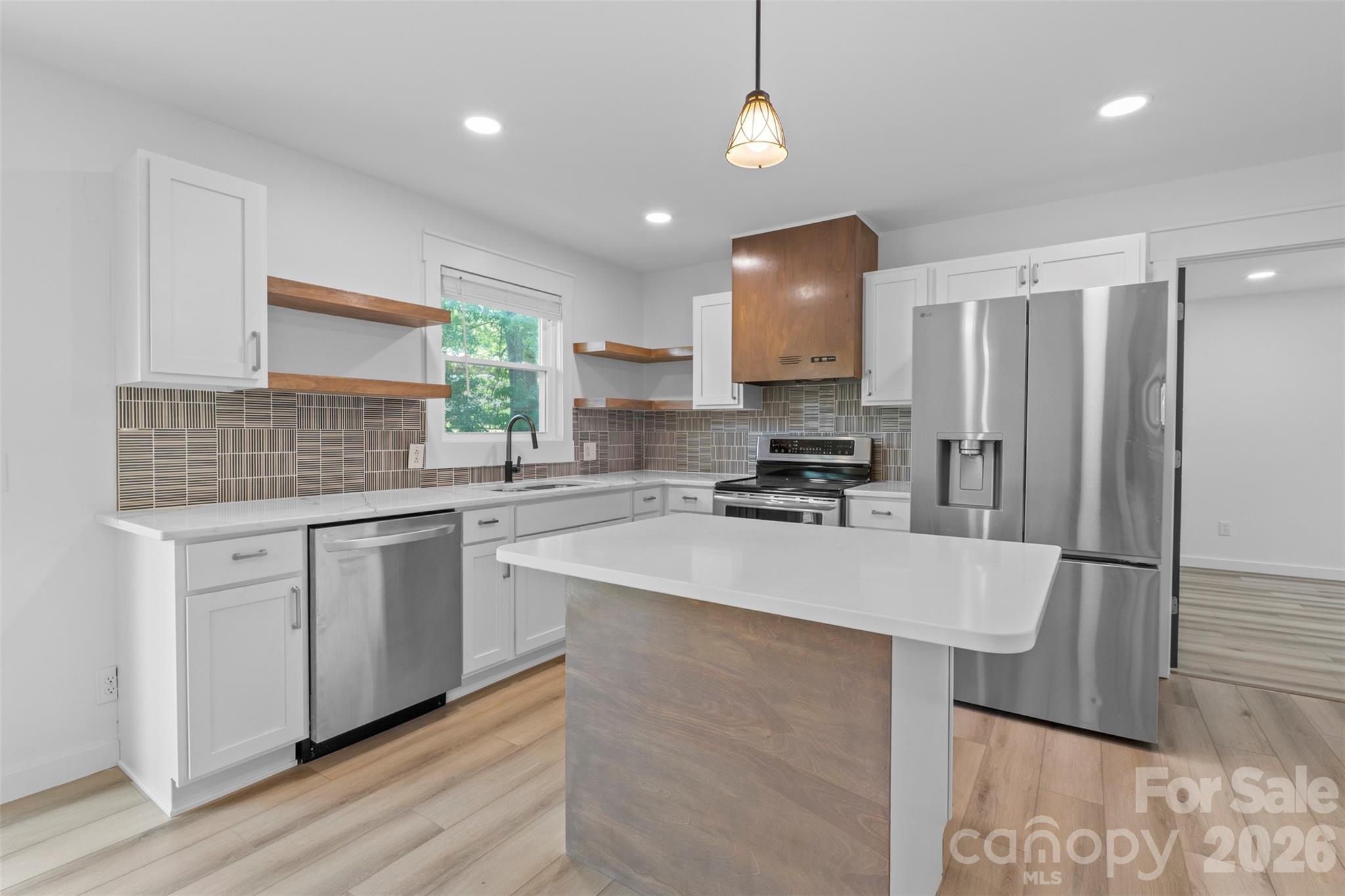 4605 State Rd S-40-2177 Columbia, SC 29210 - Photo 3 of 31 Gallery Image 3