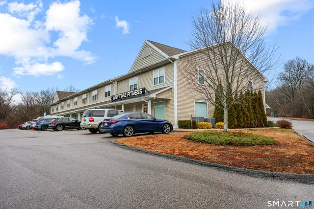 $1,600 | 24 Hartford Road, Unit 10, Salem, CT 06420