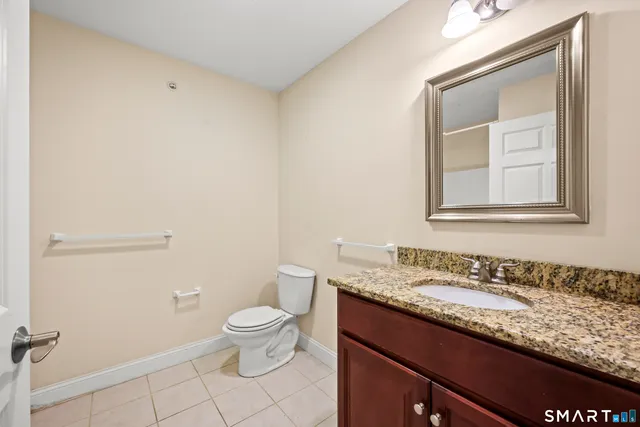 $1,600 | 24 Hartford Road, Unit 10, Salem, CT 06420