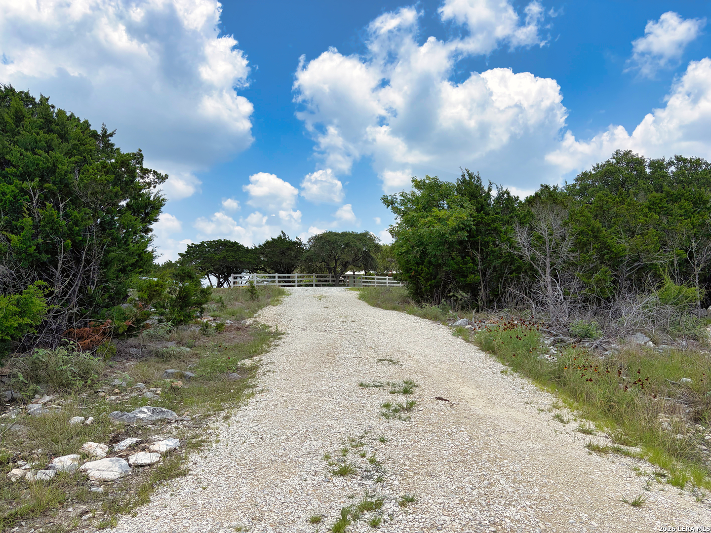 3421 Timbercreek Road Pipe Creek, TX 78063 - Photo 8 of 22