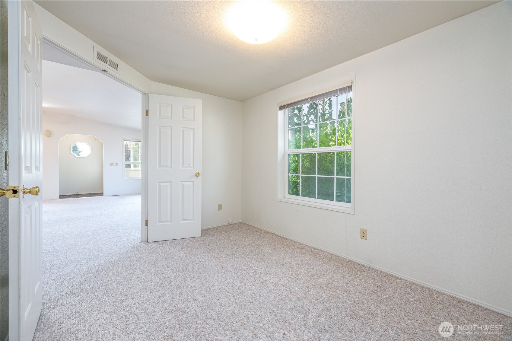 3802 James Street, Unit 82 Bellingham, WA 98226 - Photo 17 of 29 an empty room with a window