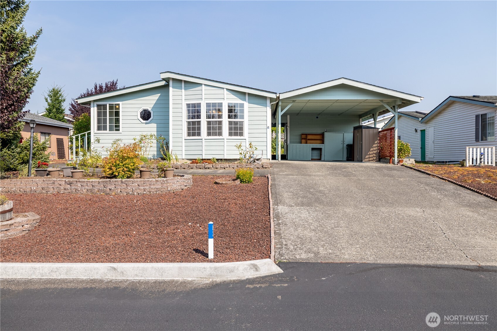 3802 James Street, Unit 82 Bellingham, WA 98226 - Photo 2 of 29 front view of house with a yard