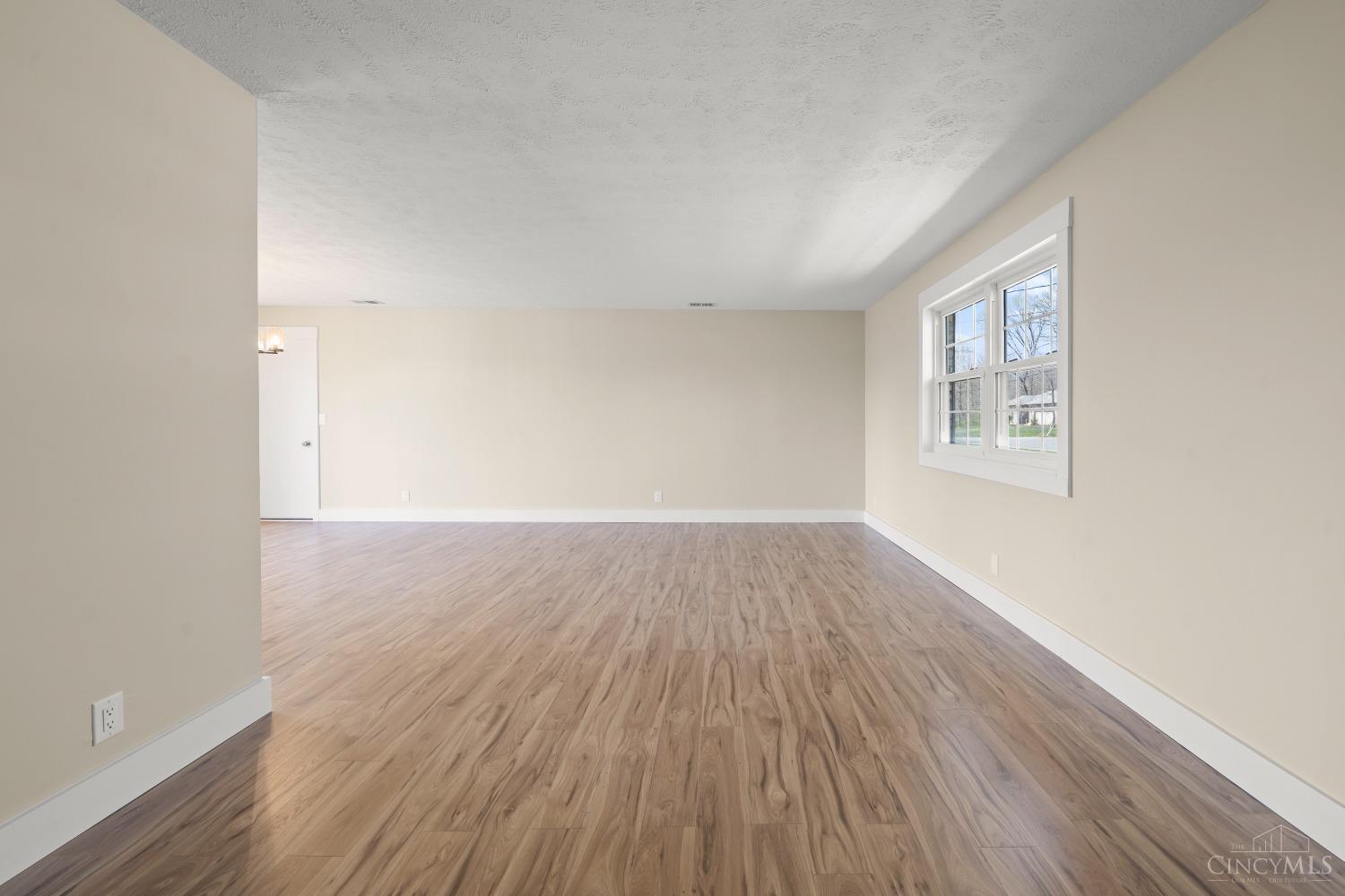 1911 Ranlyn Drive Hamilton, OH 45013 - Photo 11 of 34 Gallery Image 11