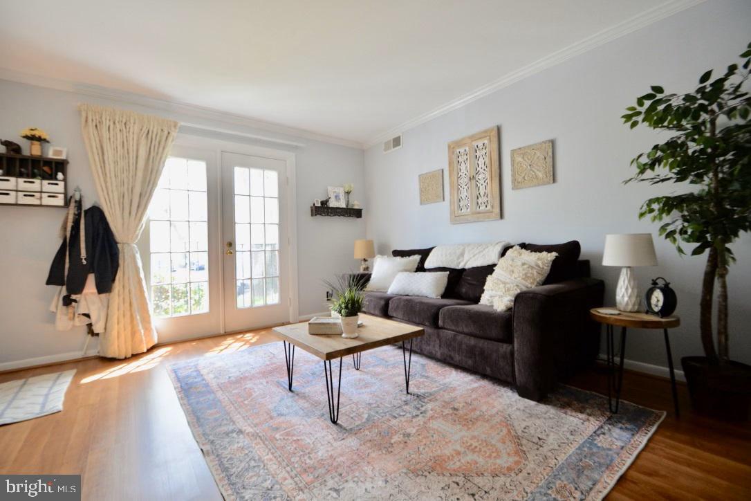 4621 A 28th Road South, Unit A Arlington, VA 22206 - Photo 2 of 7