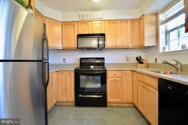 $2,495 | 4621 A 28th Road South, Unit A, Arlington, VA 22206