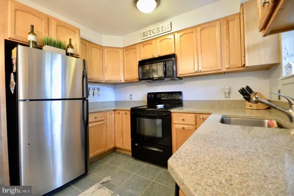 $2,495 | 4621 A 28th Road South, Unit A, Arlington, VA 22206