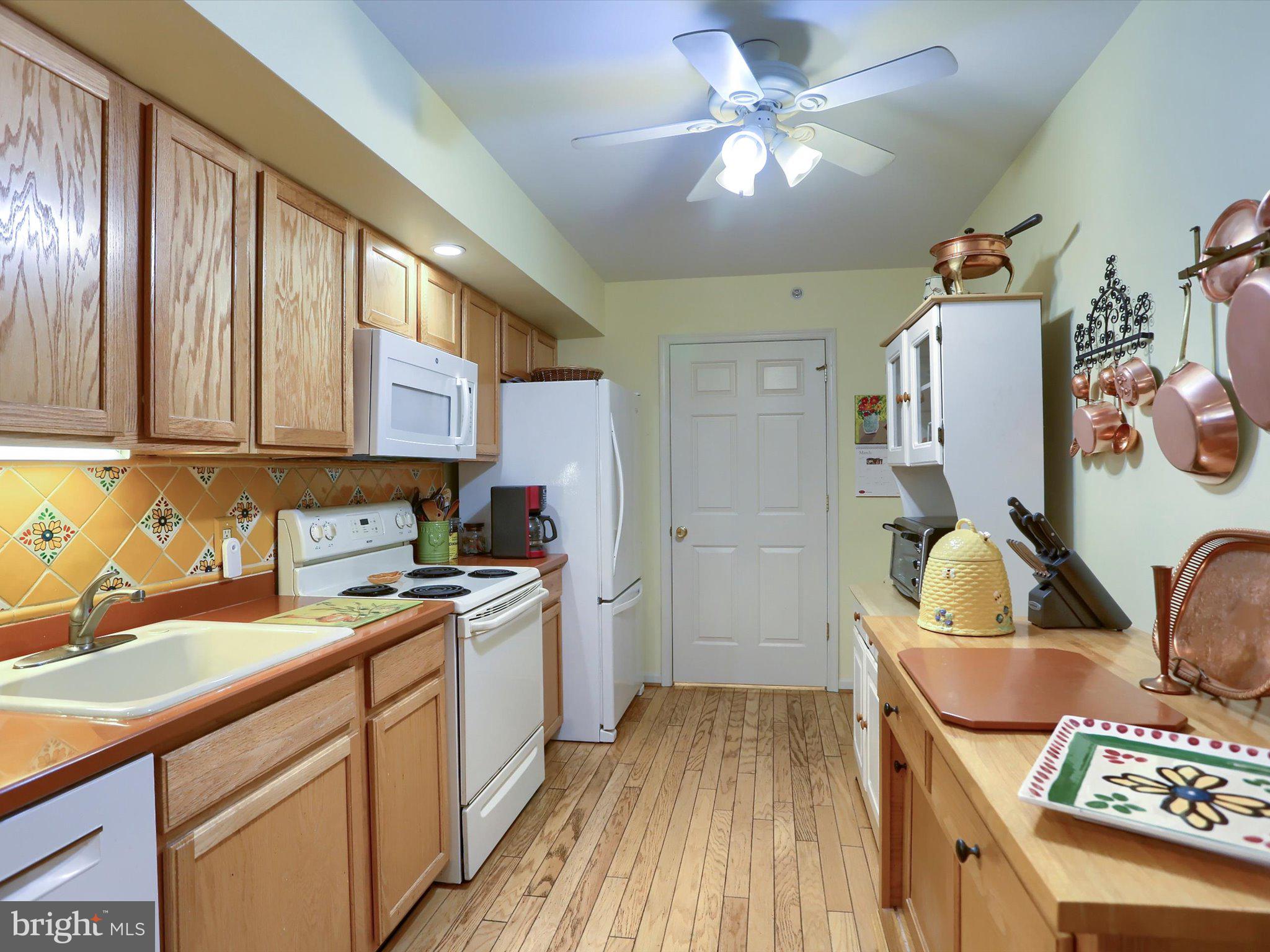 550 Brandon Road Jeffersonville, PA 19403 - Photo 3 of 23 Kitchen
