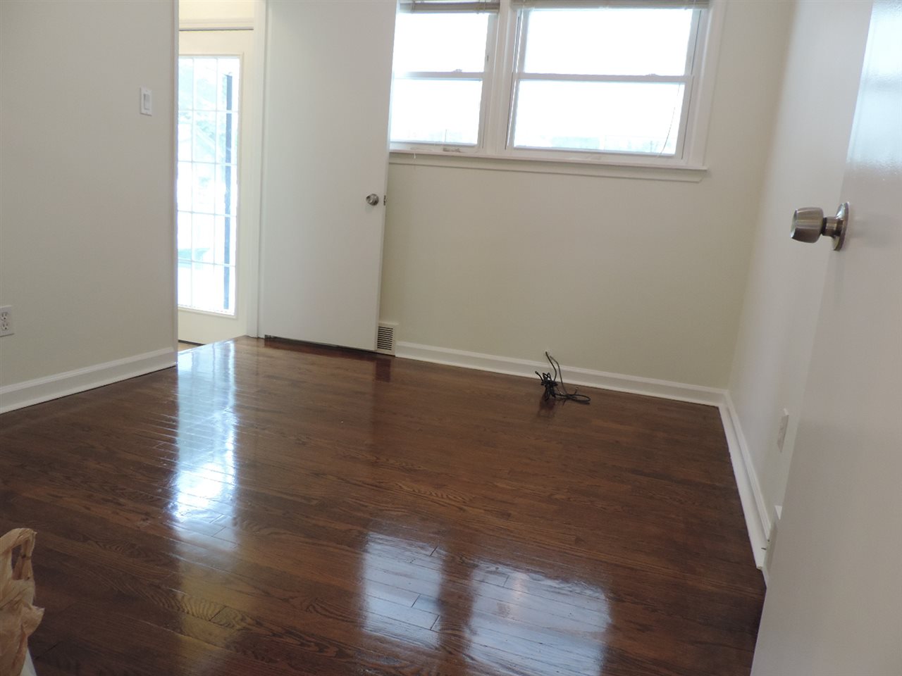 406 Normandy Road Royal Oak, MI 48073 - Photo 13 of 41 31359231-12.JPG