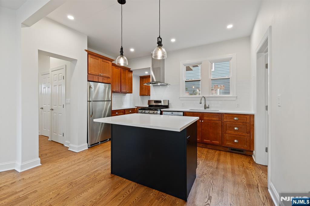 172 Boiling Springs Avenue East Rutherford, NJ 07073 - Photo 11 of 42 Gallery Image 11