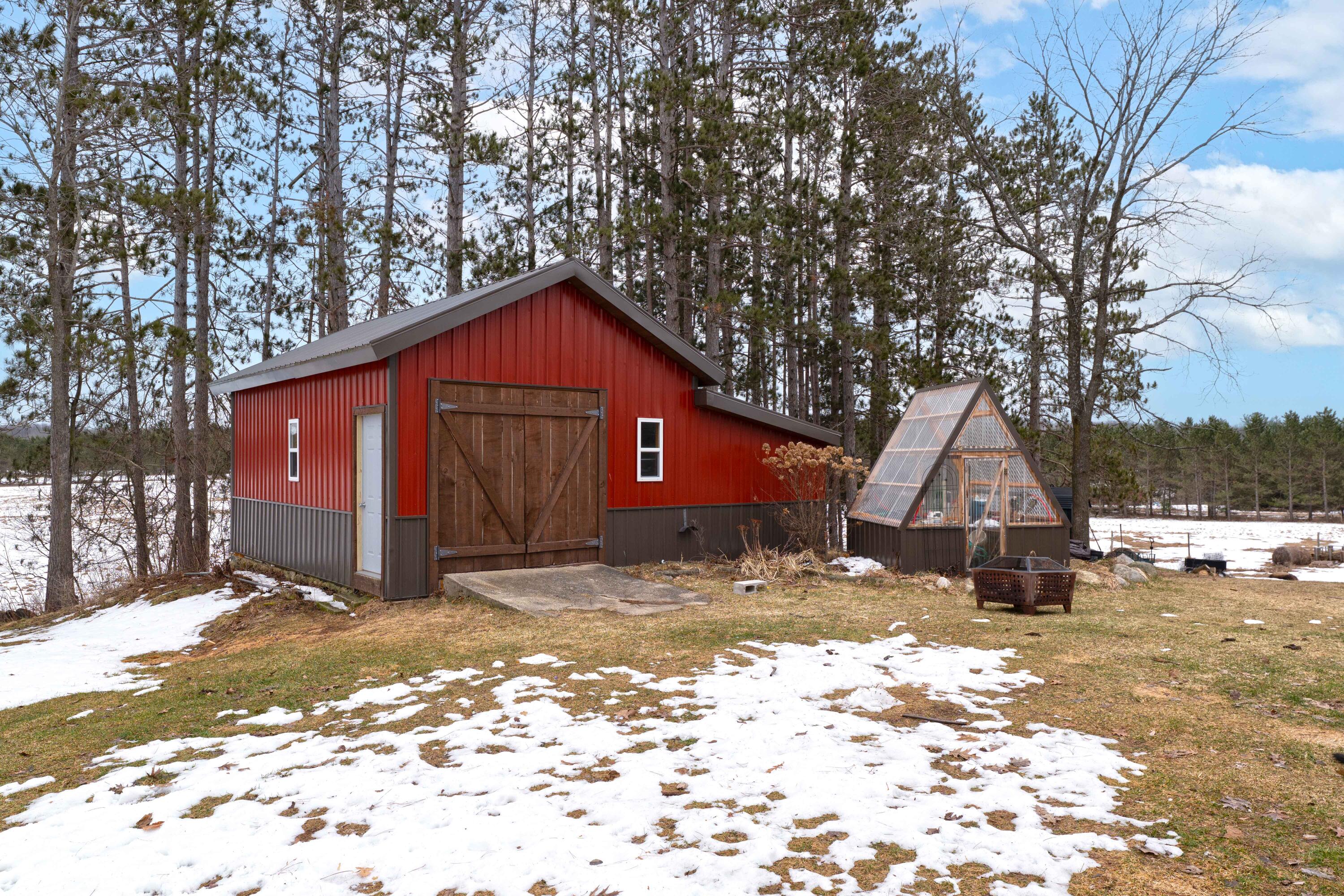 7076 North Raymond Road Tustin, MI 49688 - Photo 6 of 30 7076 N Raymond Rd-21