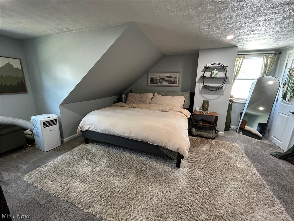 31910 Dickerson Road Willowick, OH 44095 - Photo 13 of 27 Master Suite