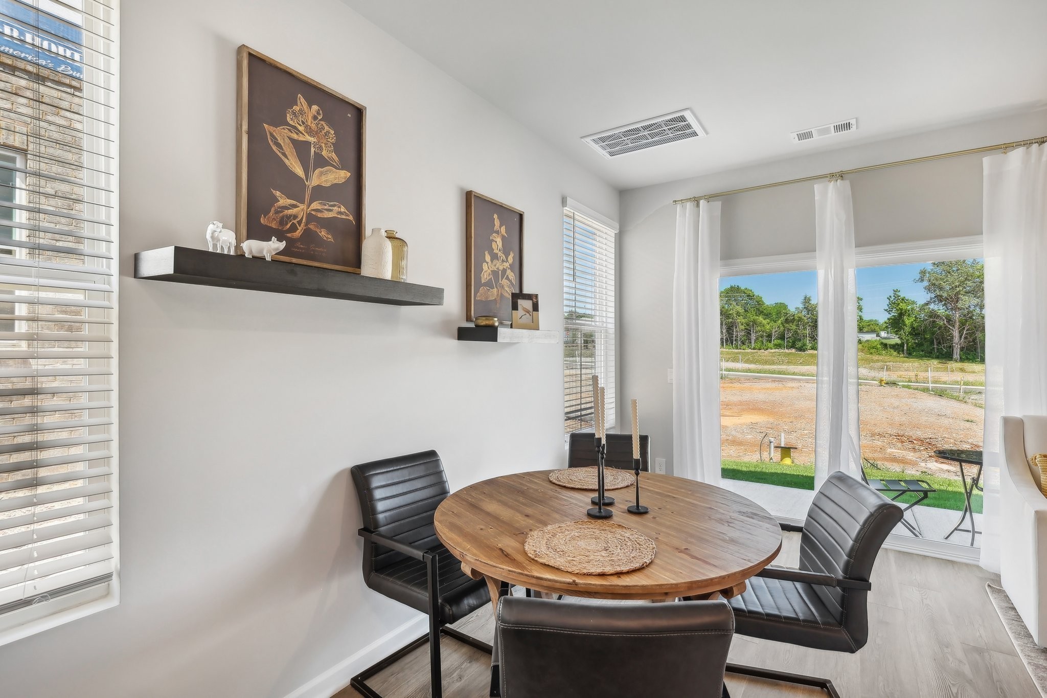 901 Highfield Way Lebanon, TN 37087 - Photo 8 of 29 a dining room with furniture and window