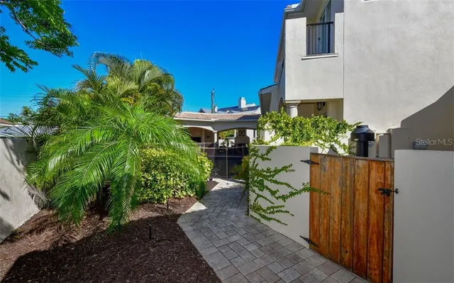 $18,000 | 1179 Morningside Place, Sarasota, FL 34236