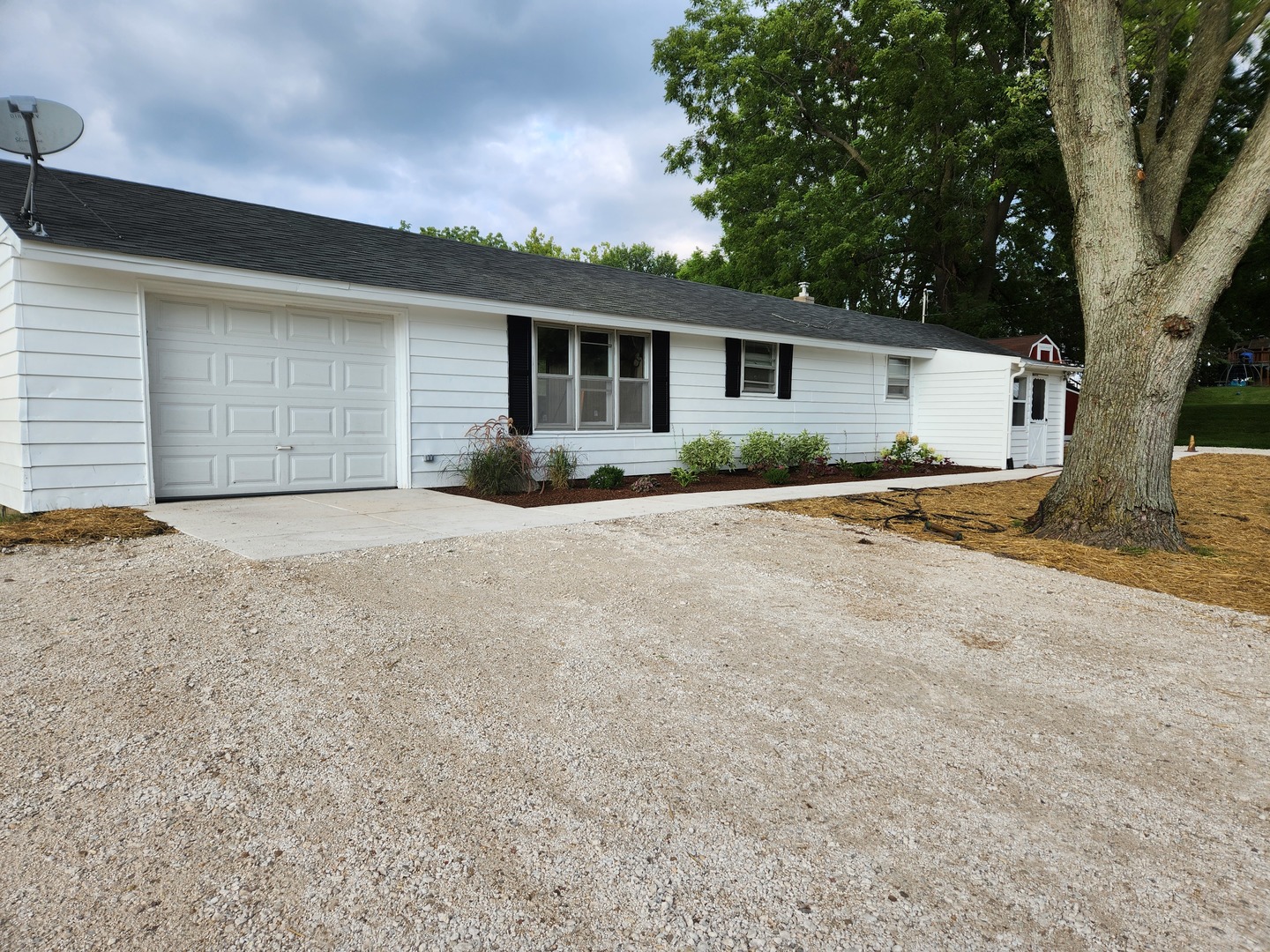 14622 Marengo Road Union, IL 60180 - Photo 5 of 28 Gallery Image 5