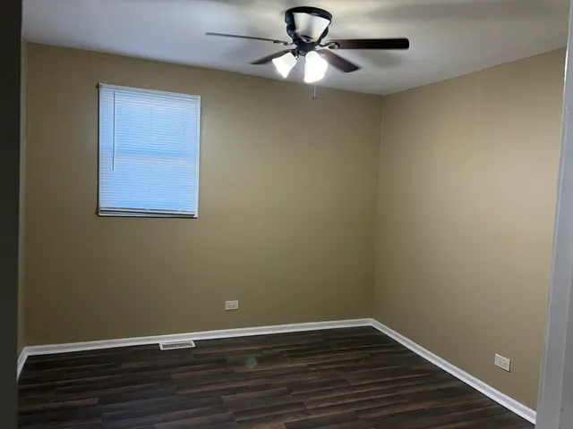 $3,025 | 16130 Justine Street, Markham, IL 60428