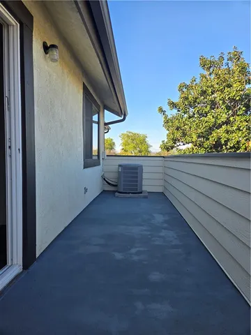 $2,350 | 2624 West Porter Avenue, Unit 201, Fullerton, CA 92833