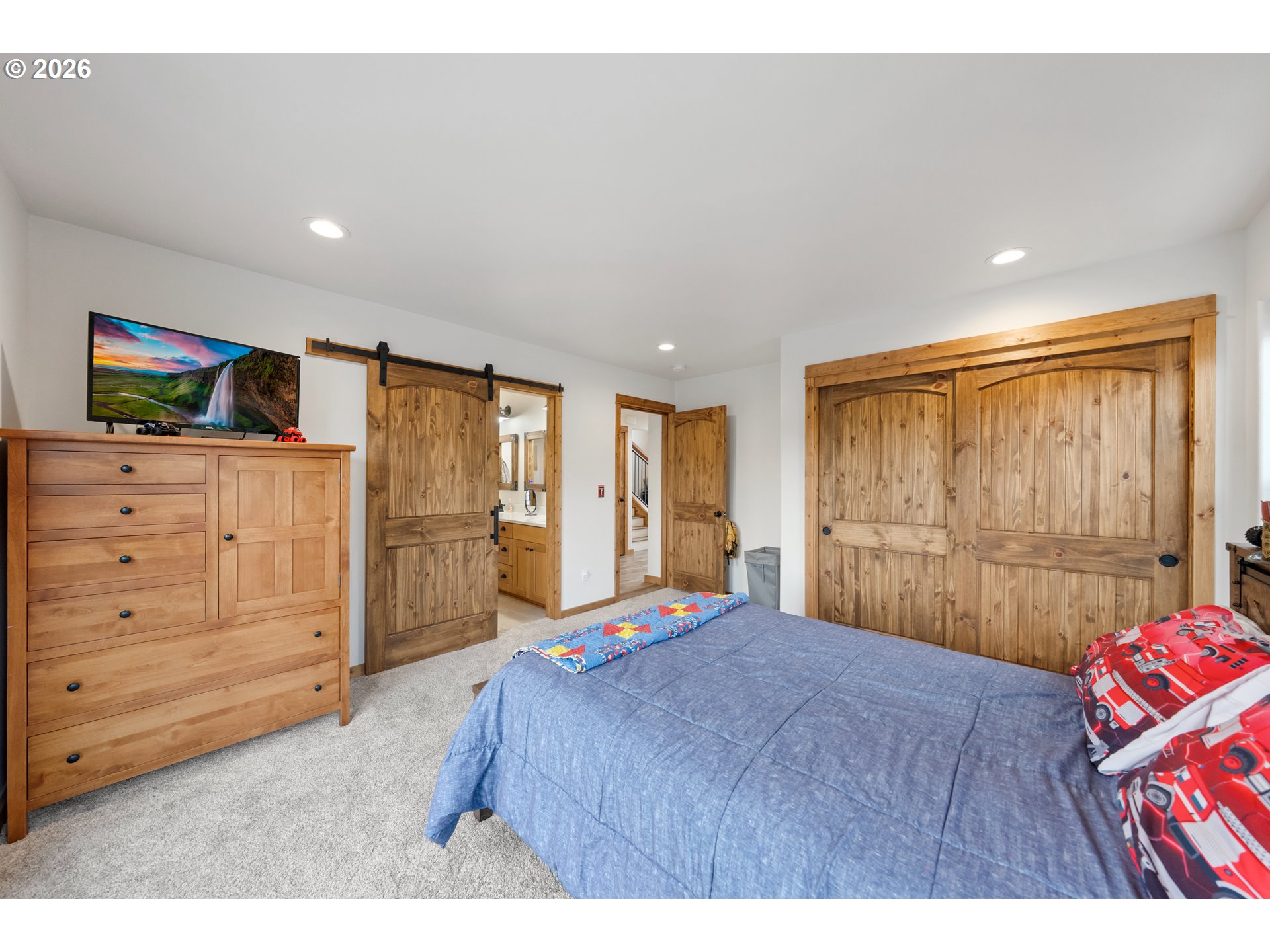 3716 Weaver Road Riddle, OR 97469 - Photo 17 of 48 Bedroom