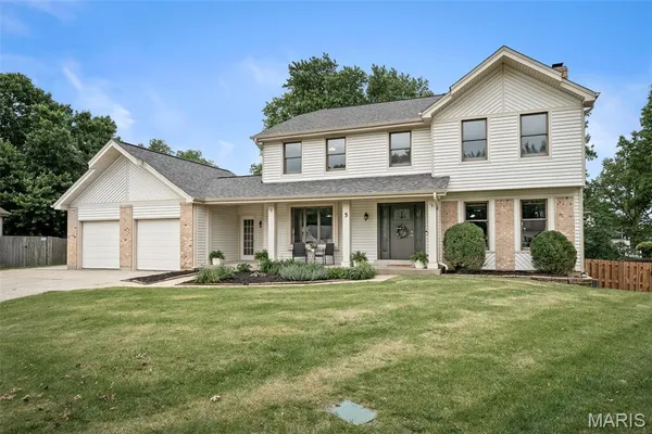 $460,000 | 5 Sheran Court, St. Charles, MO 63303