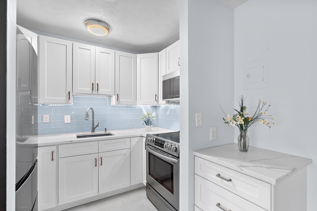 116 Boston Post Road East, Unit 204 Marlborough, MA 01752 - Photo 7 of 29