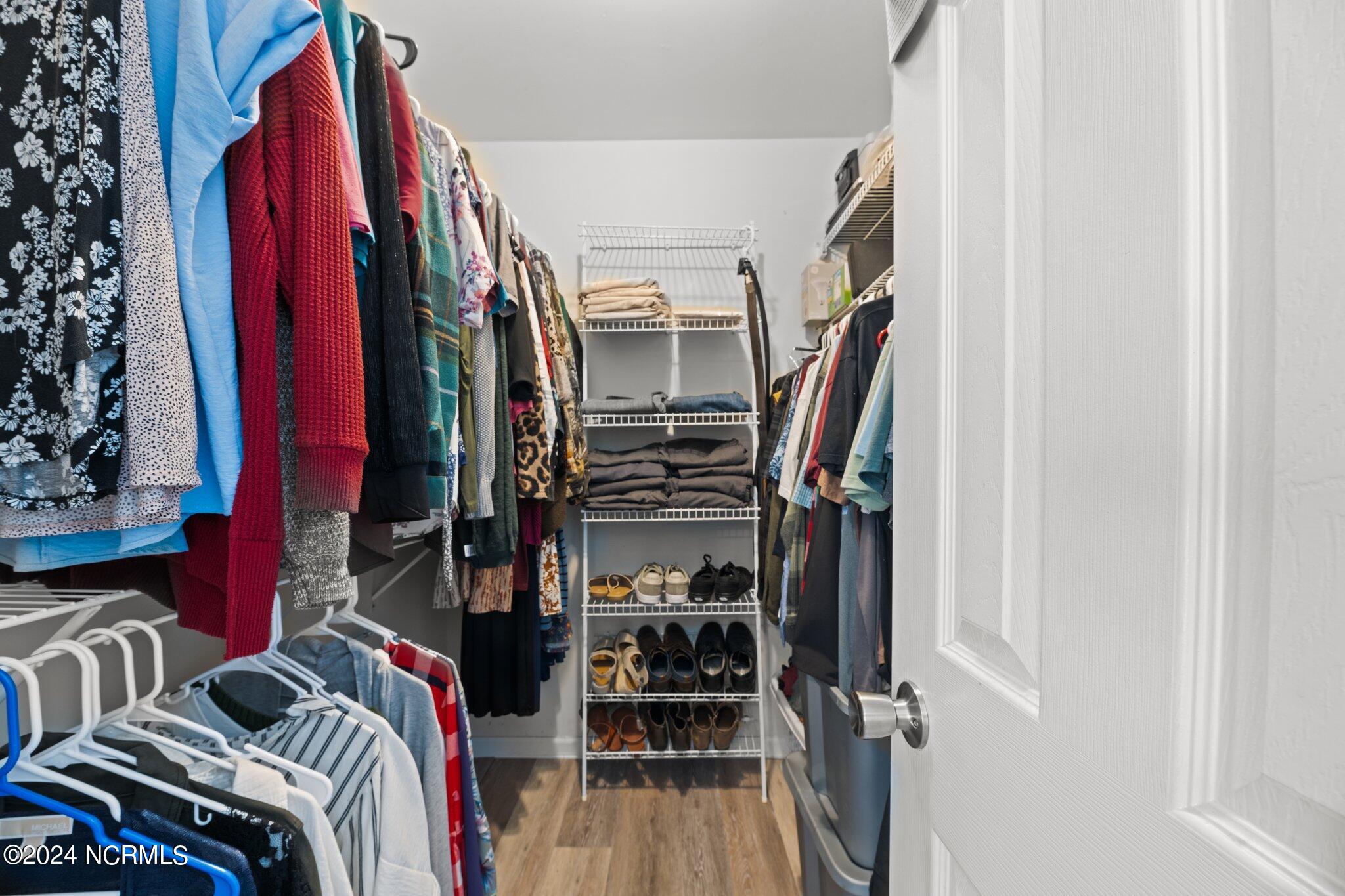 1116 Tebo Road New Bern, NC 28562 - Photo 23 of 37 master bedroom walk in closet
