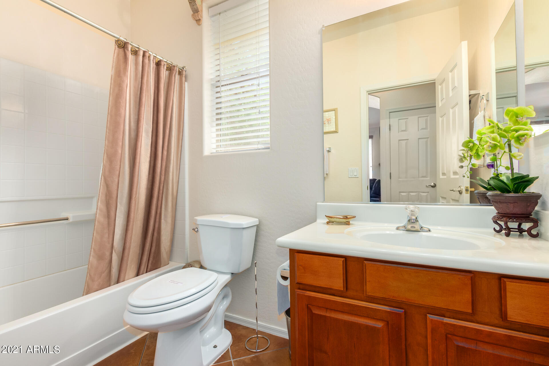 2541 West Florentine Road Phoenix, AZ 85086 - Photo 12 of 18 13 Florentine
