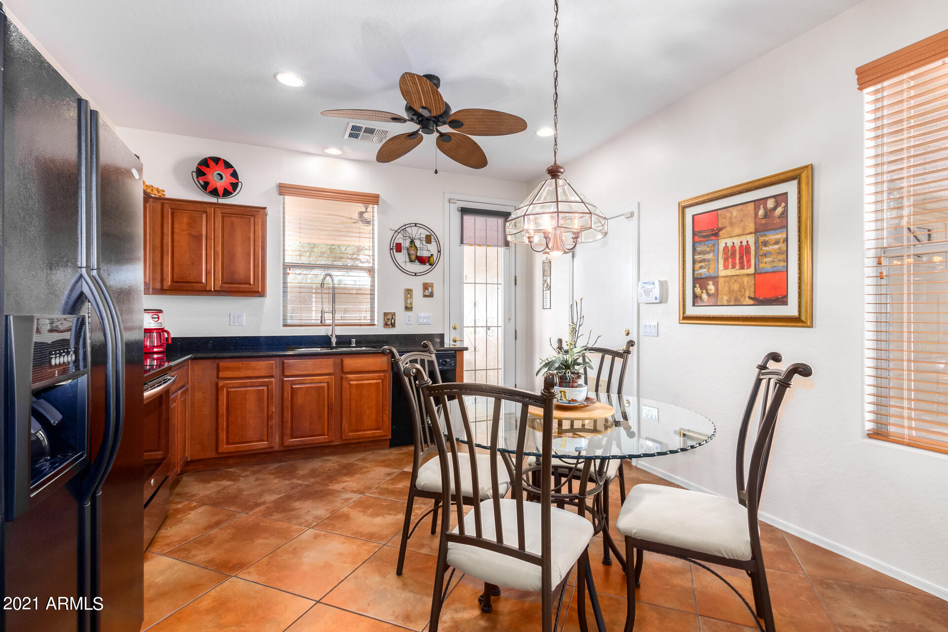 2541 West Florentine Road Phoenix, AZ 85086 - Photo 5 of 18 06 Florentine