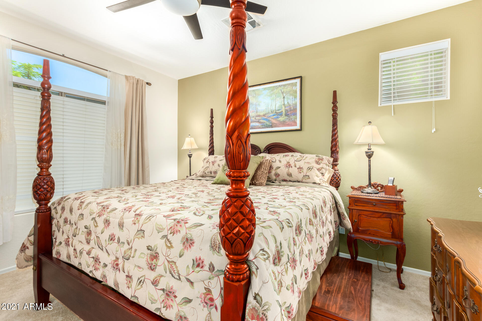 2541 West Florentine Road Phoenix, AZ 85086 - Photo 8 of 18 09 Florentine