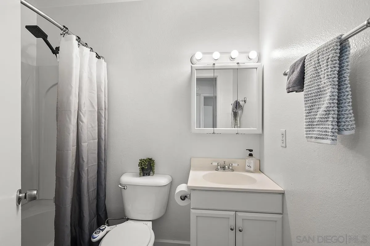 9837 Mission Gorge Road, Unit 3 Santee, CA 92071 - Photo 22 of 29