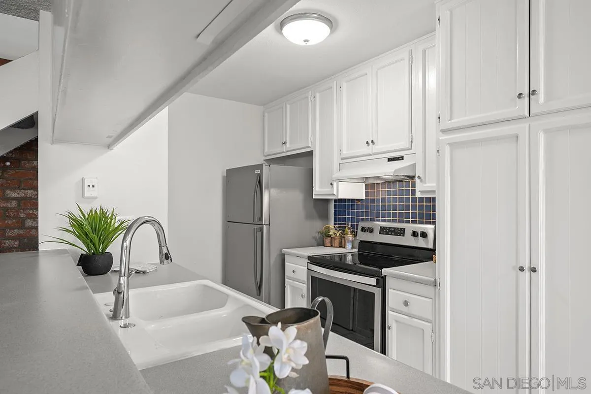 9837 Mission Gorge Road, Unit 3 Santee, CA 92071 - Photo 9 of 29