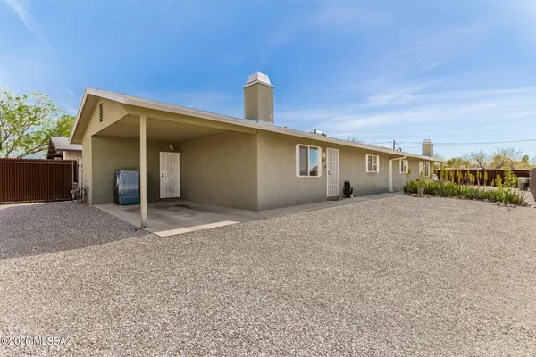 $425,000 | 102 East Elm Street, Tucson, AZ 85705