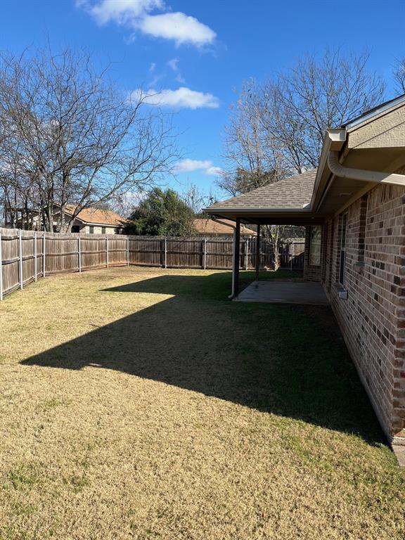 205 East Border Street Rio Vista, TX 76093 - Photo 2 of 13