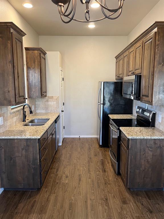 205 East Border Street Rio Vista, TX 76093 - Photo 10 of 13