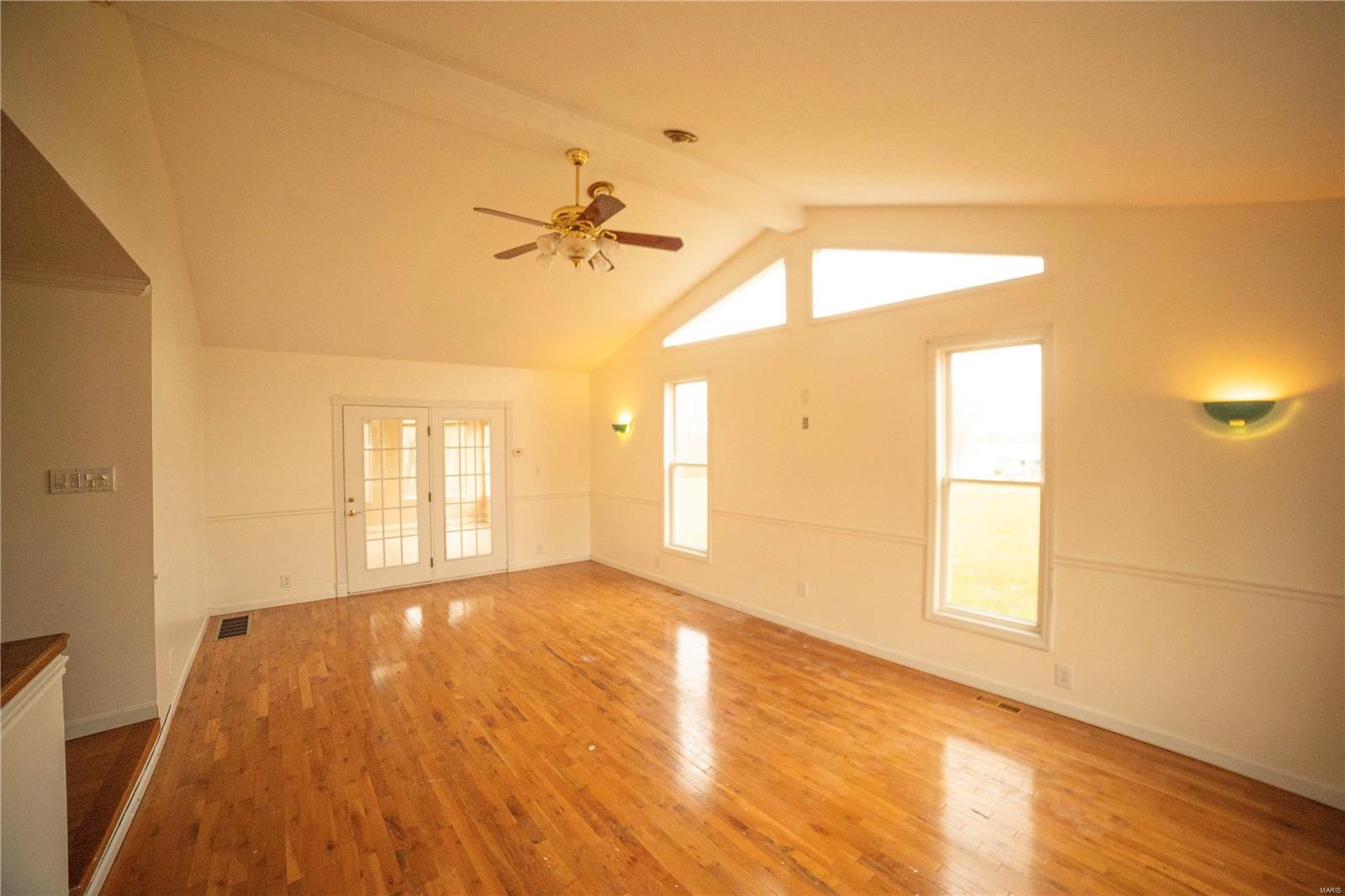 19460 County Road 266 Eolia, MO 63344 - Photo 2 of 7