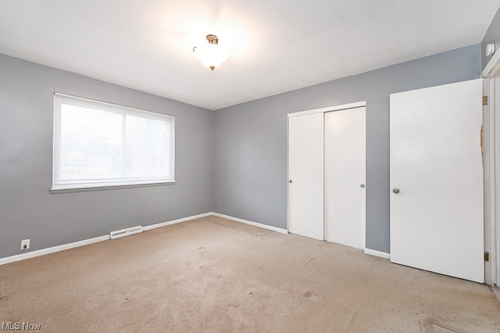 472 Harris Road Cleveland, OH 44143 - Photo 17 of 25 Gallery Image 17