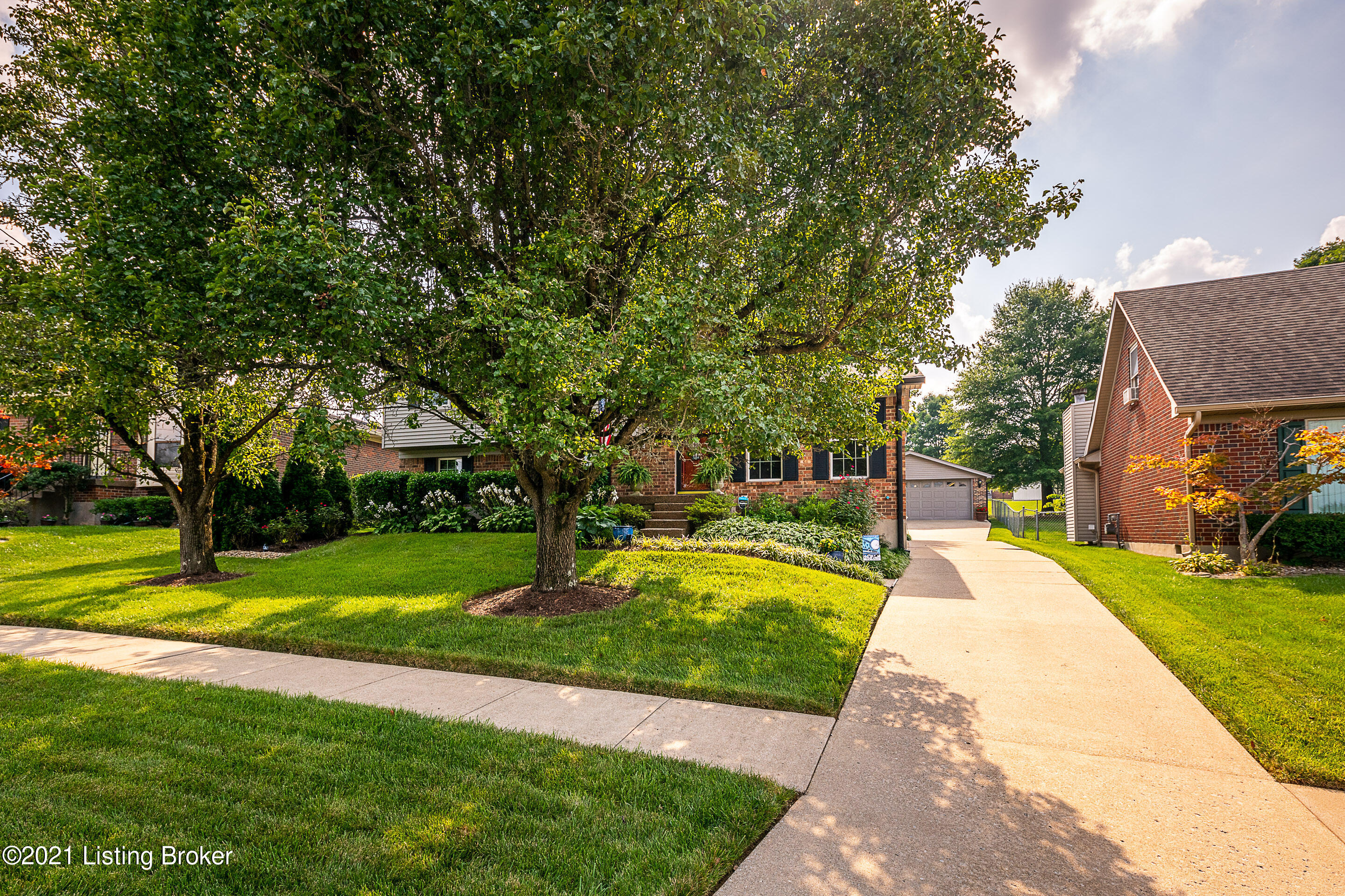 4408 Century Road Jeffersontown, KY 40299 - Photo 4 of 42 DHI-103