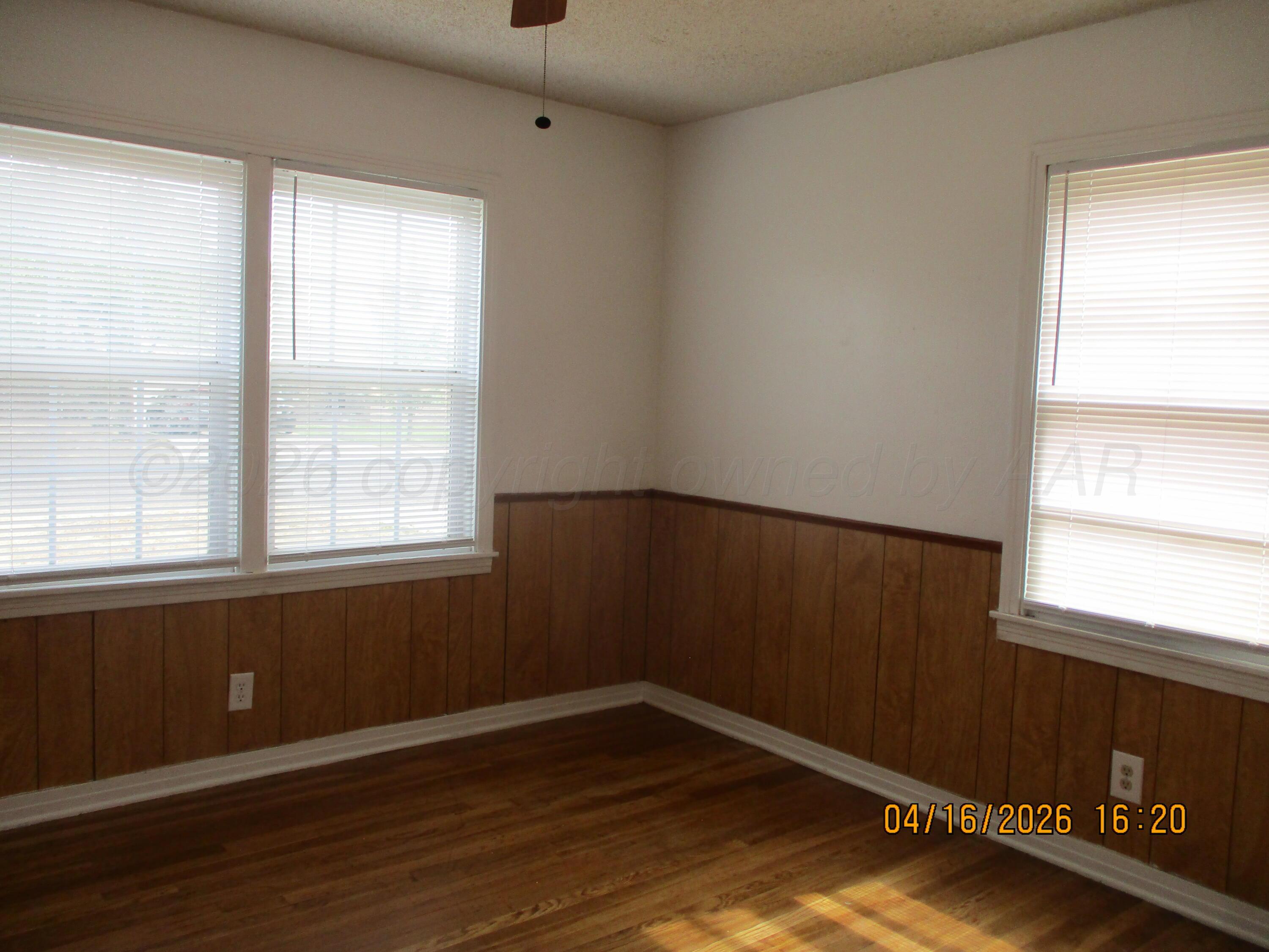1627 Martin Road Amarillo, TX 79107 - Photo 6 of 9 Room 2