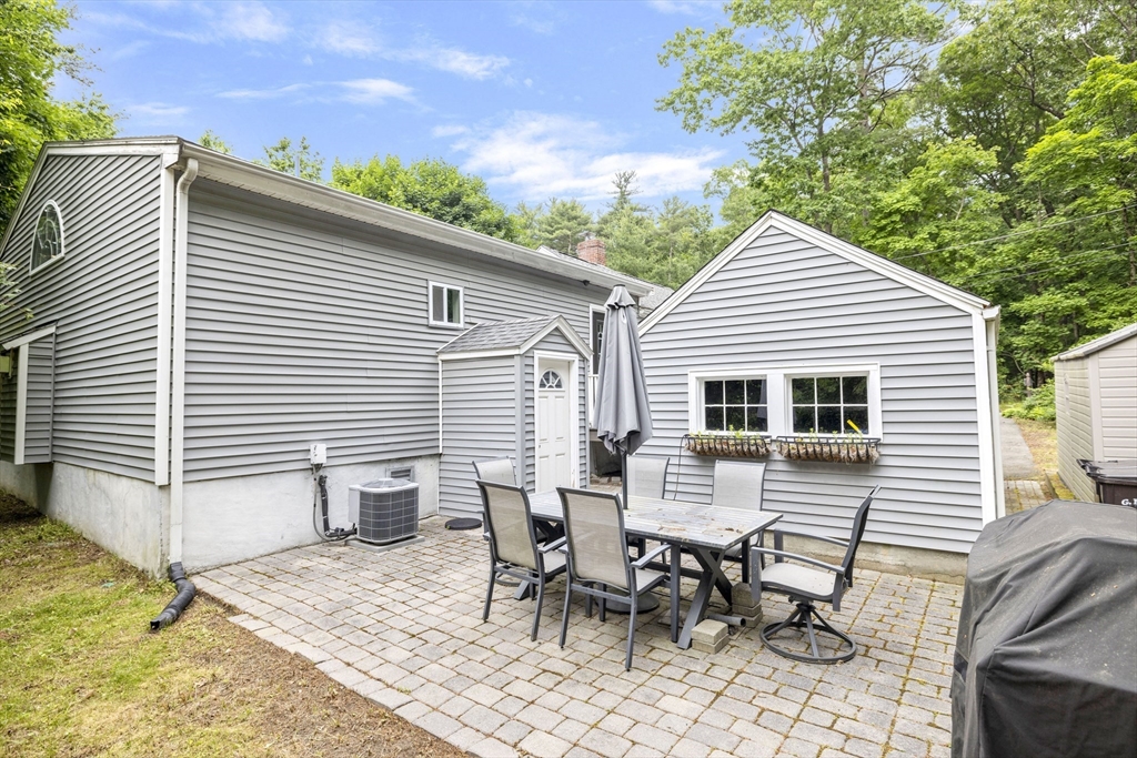 51 Ledge Road Lynnfield, MA 01940 - Photo 19 of 22 Gallery Image 19