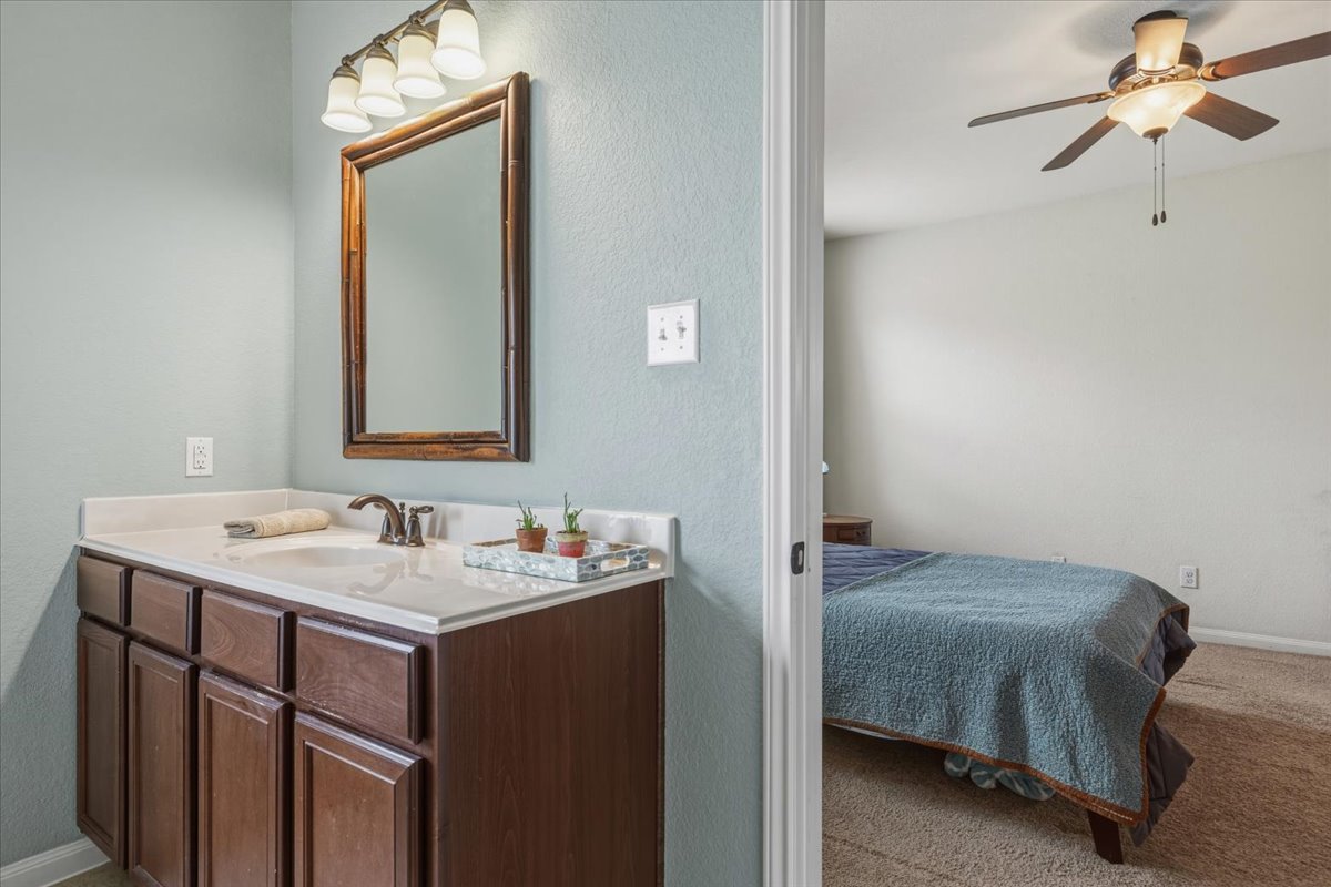 1672 Treeta Trail Kyle, TX 78640 - Photo 18 of 33
