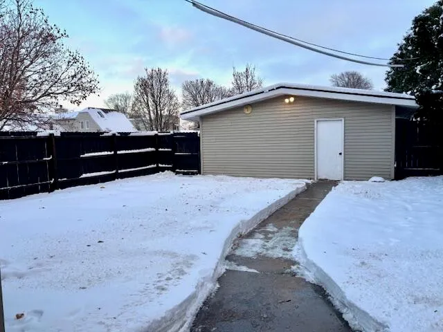 $225,000 | 2921 Michigan Avenue, Sheboygan, WI 53081