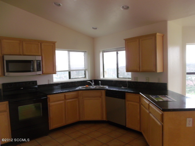 1408 Raquel Court Rio Rico, AZ 85648 - Photo 6 of 12
