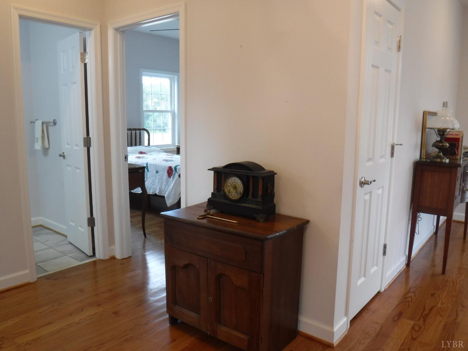 203 Longhill Road Goode, VA 24556 - Photo 13 of 26