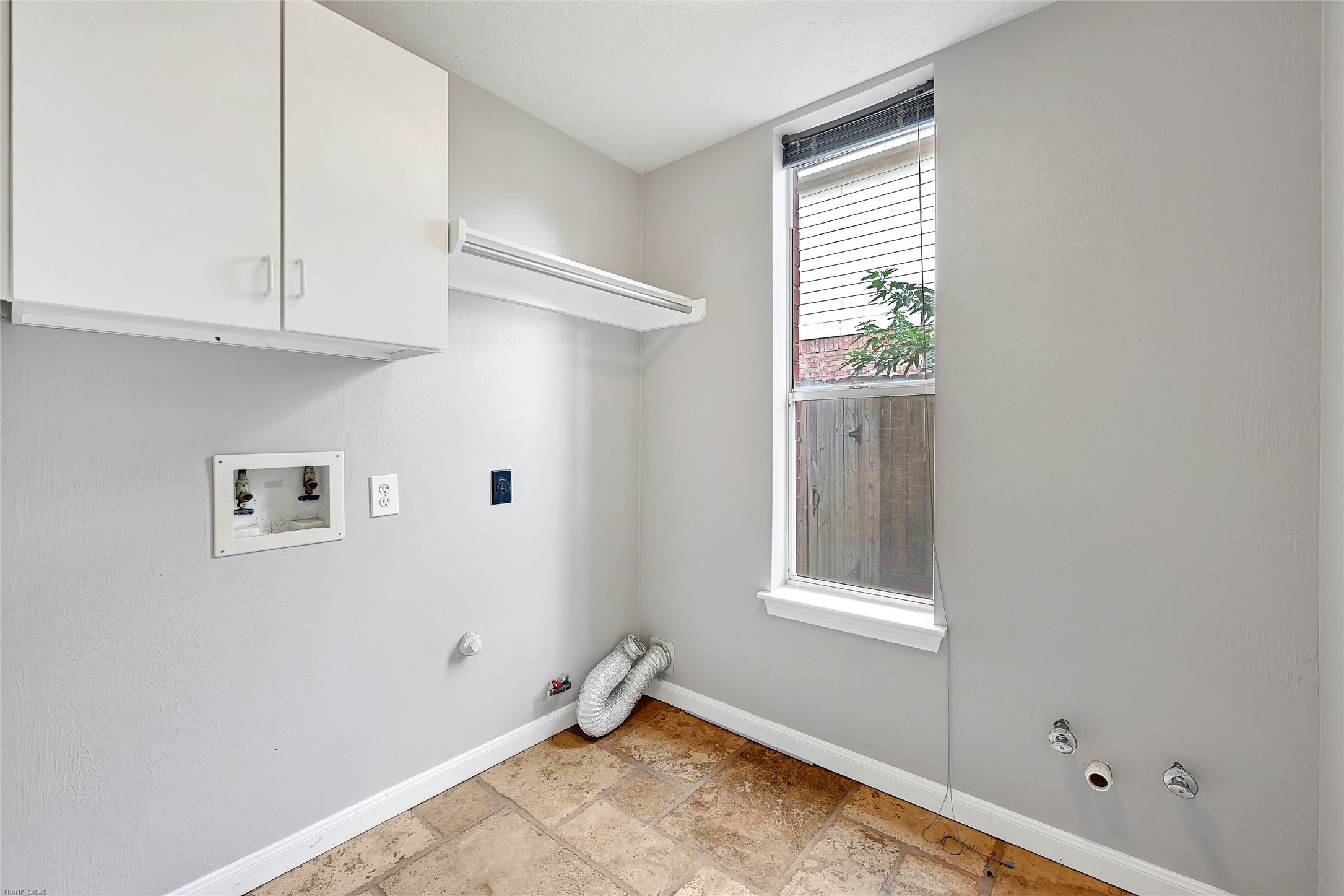 10219 Sable Trail Lane Houston, TX 77064 - Photo 15 of 31 a view of an empty room with a window