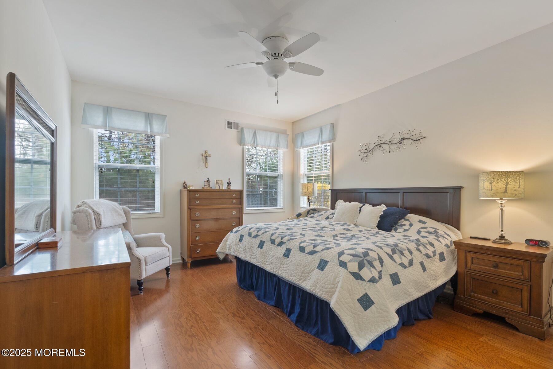 50 Little Leaf Lane Howell, NJ 07731 - Photo 17 of 33 50 Little Leaf Ln, Howell Township, NJ 0