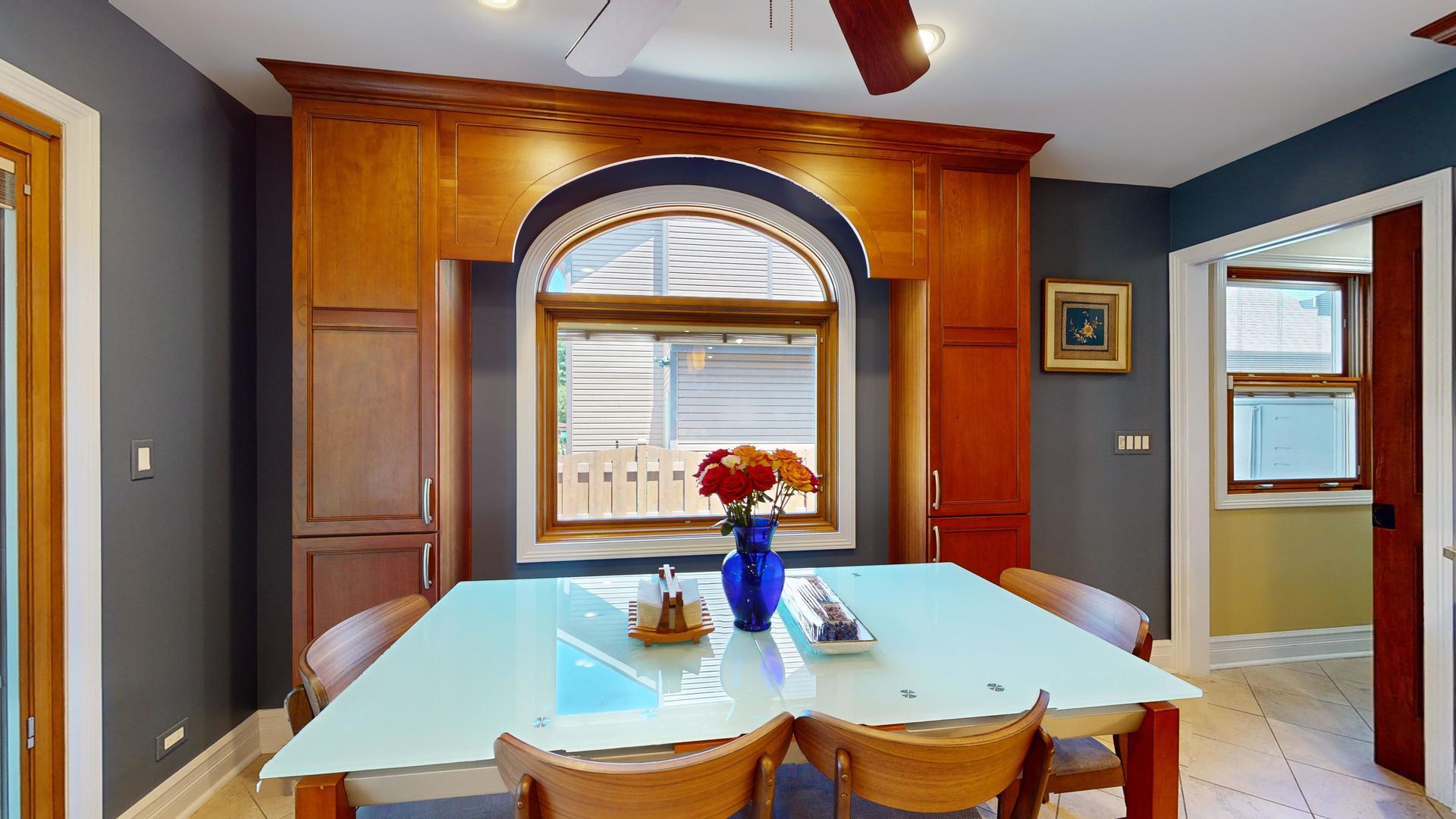 724 Eastchester Road Wheeling, IL 60090 - Photo 13 of 44 Gallery Image 13