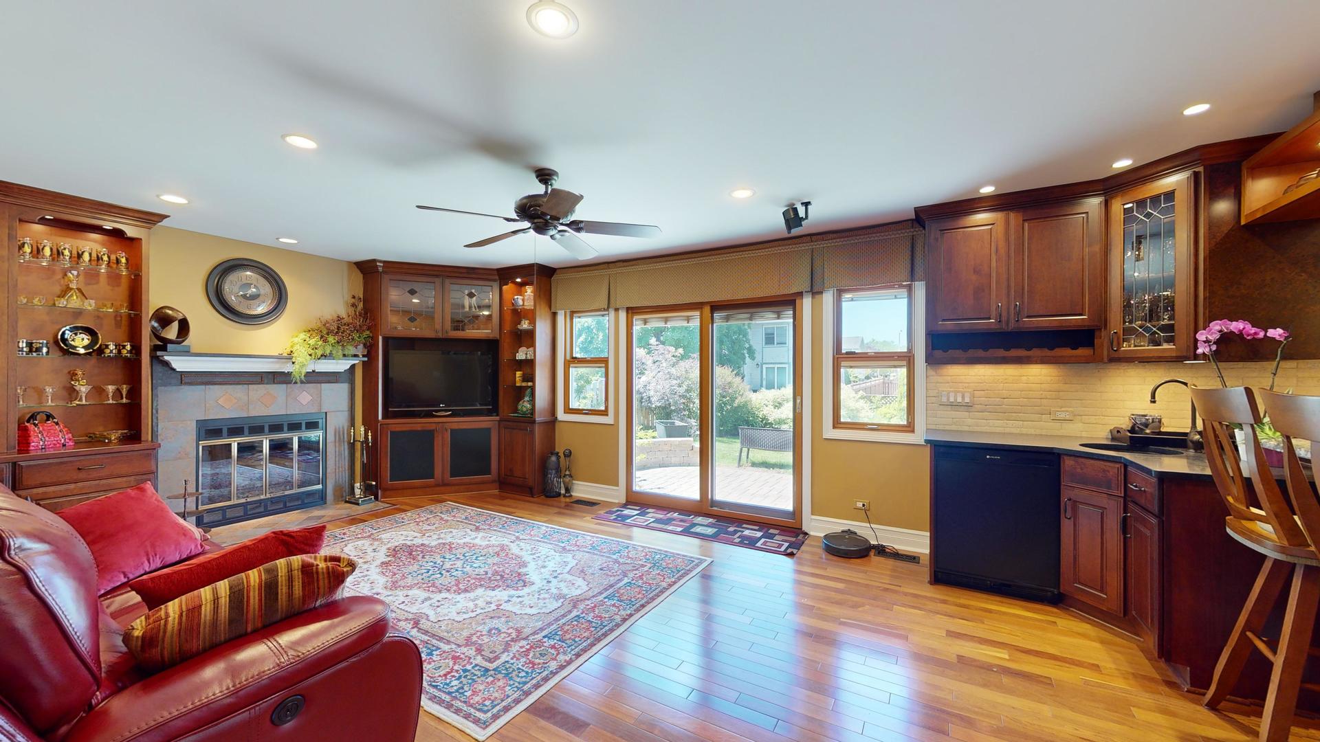 724 Eastchester Road Wheeling, IL 60090 - Photo 17 of 44 Gallery Image 17