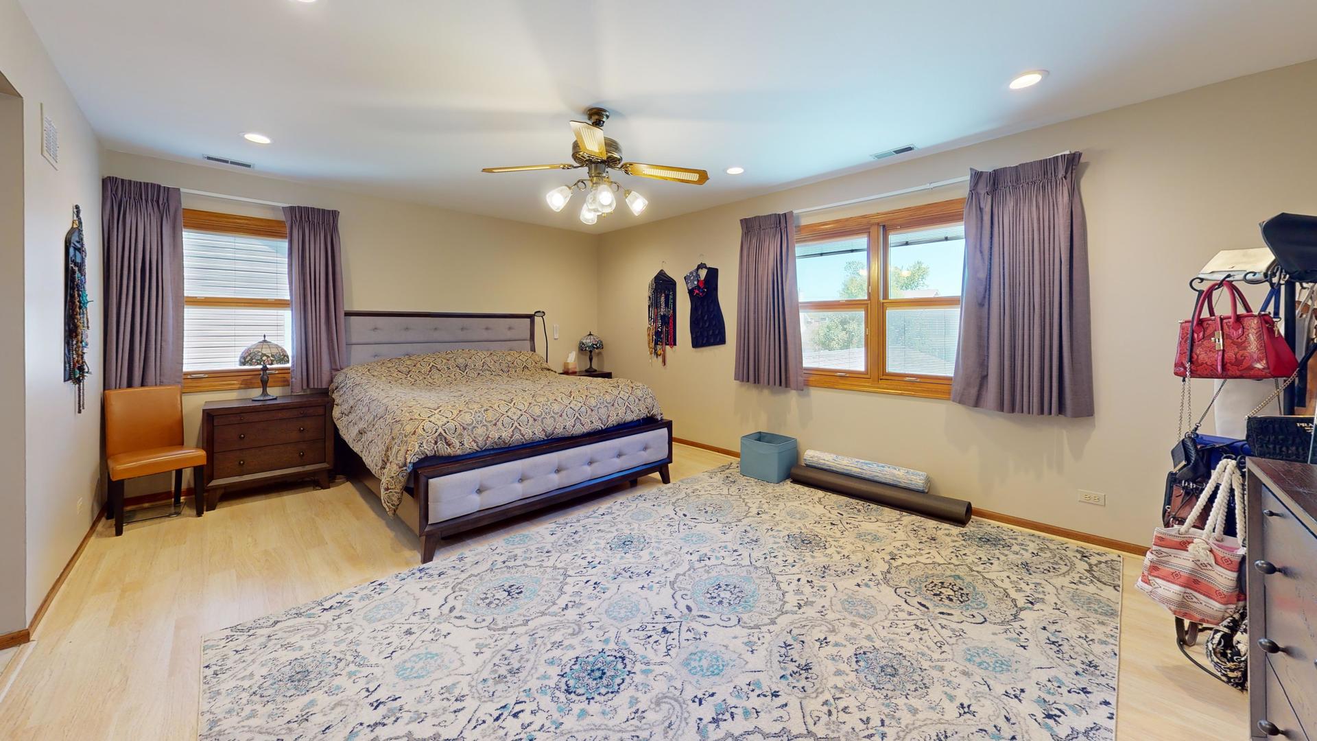 724 Eastchester Road Wheeling, IL 60090 - Photo 22 of 44 Gallery Image 22
