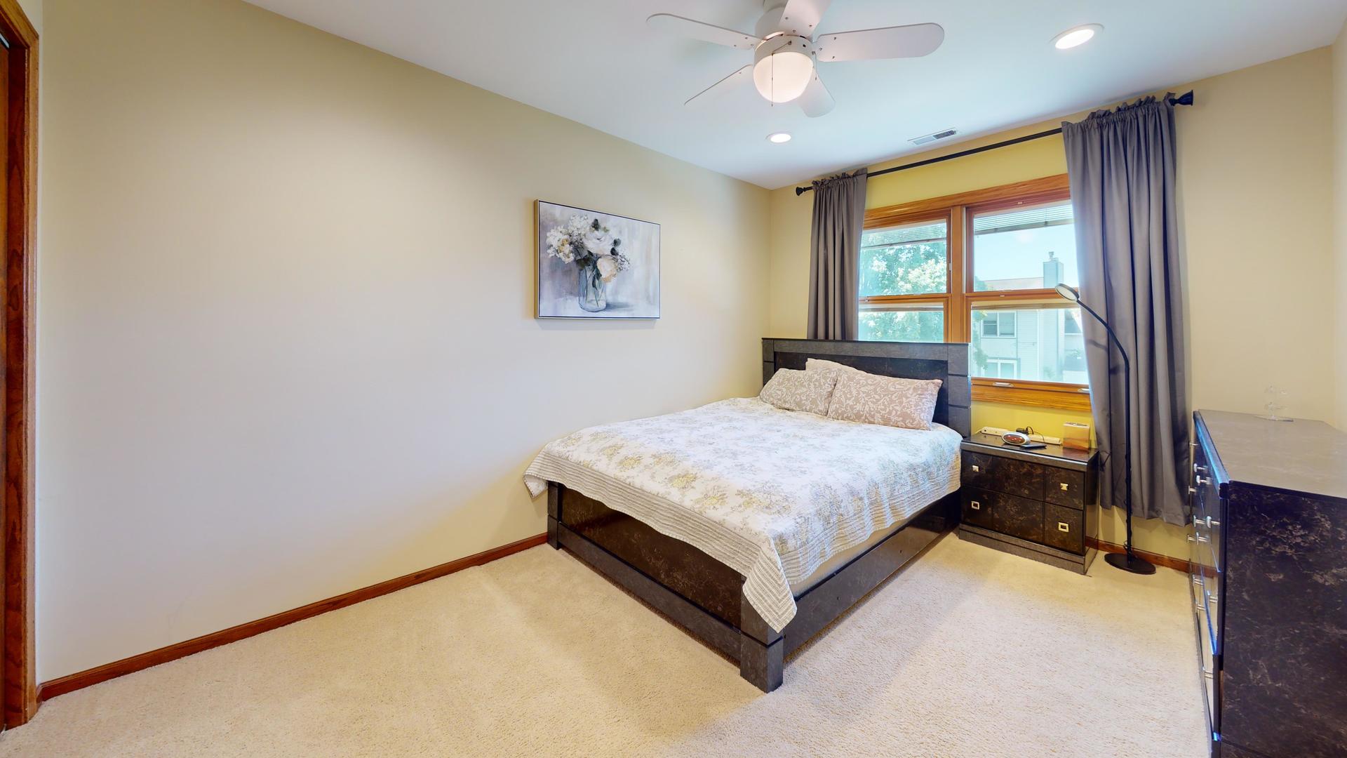 724 Eastchester Road Wheeling, IL 60090 - Photo 29 of 44 Gallery Image 29