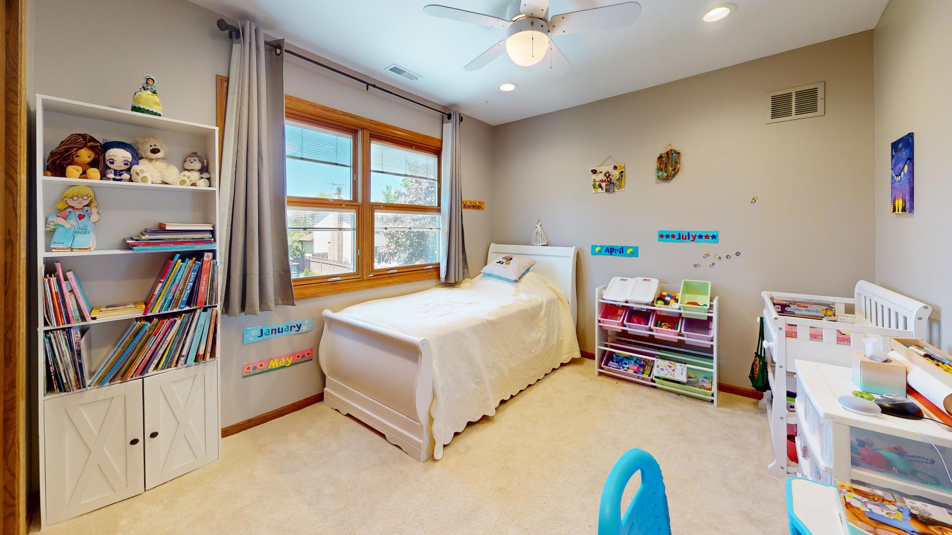 724 Eastchester Road Wheeling, IL 60090 - Photo 31 of 44 Gallery Image 31