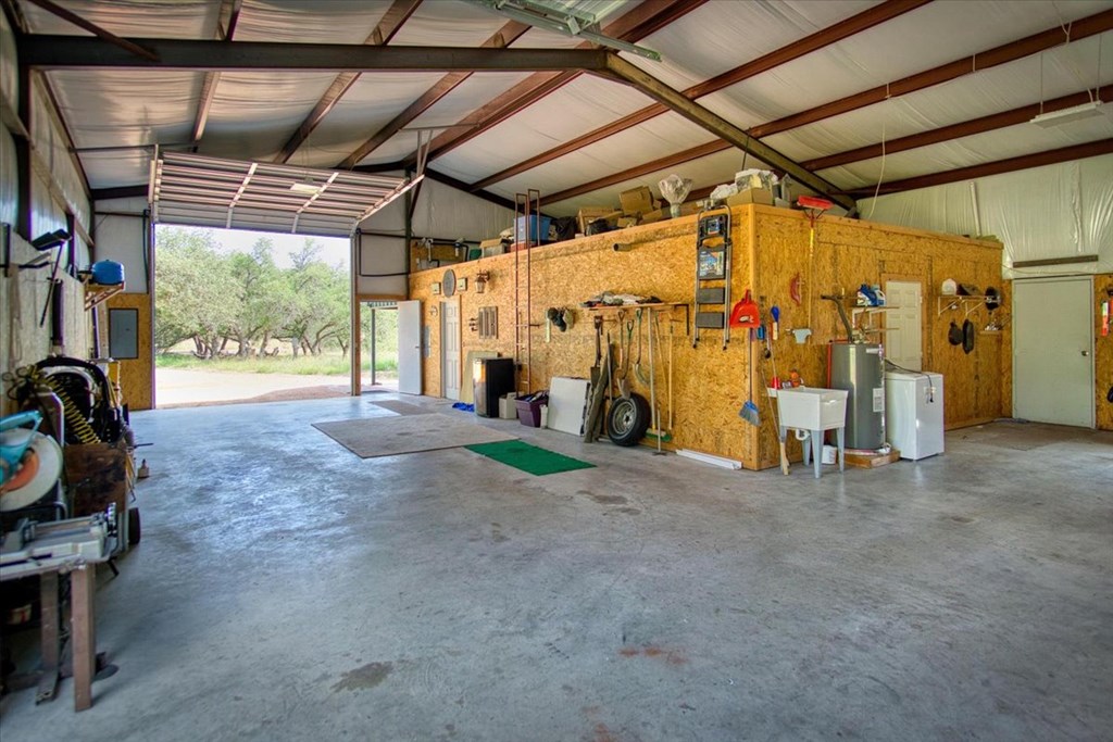 1411 Grape Creek Road Fredericksburg, TX 78624 - Photo 19 of 53